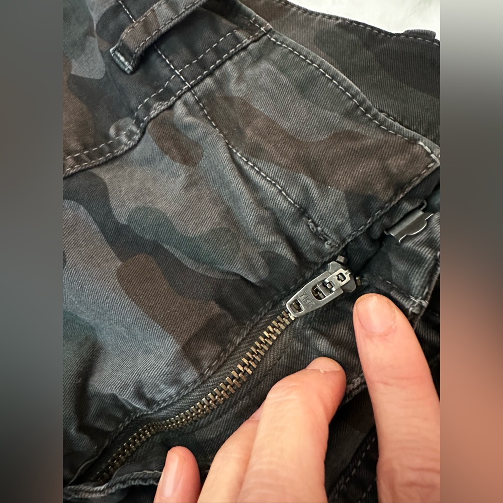 NILI LOTAN French Military Cropped Camo Pants - Picture 7 of 15
